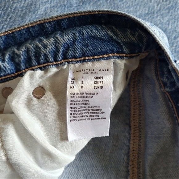 Women's AE Low Rise Baggy Flare Jeans Size 8 *SHORT* Distressed - Picture 9 of 12